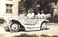 Parade float for Grinnell Savings Bank, Grinnell, Iowa