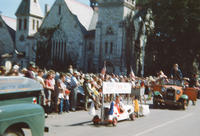 Ritter Maytag &amp; Appliance Co. Car in 1949 Grinnell Day Parade