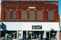 The Beyer Building with the Shirt Shoppe